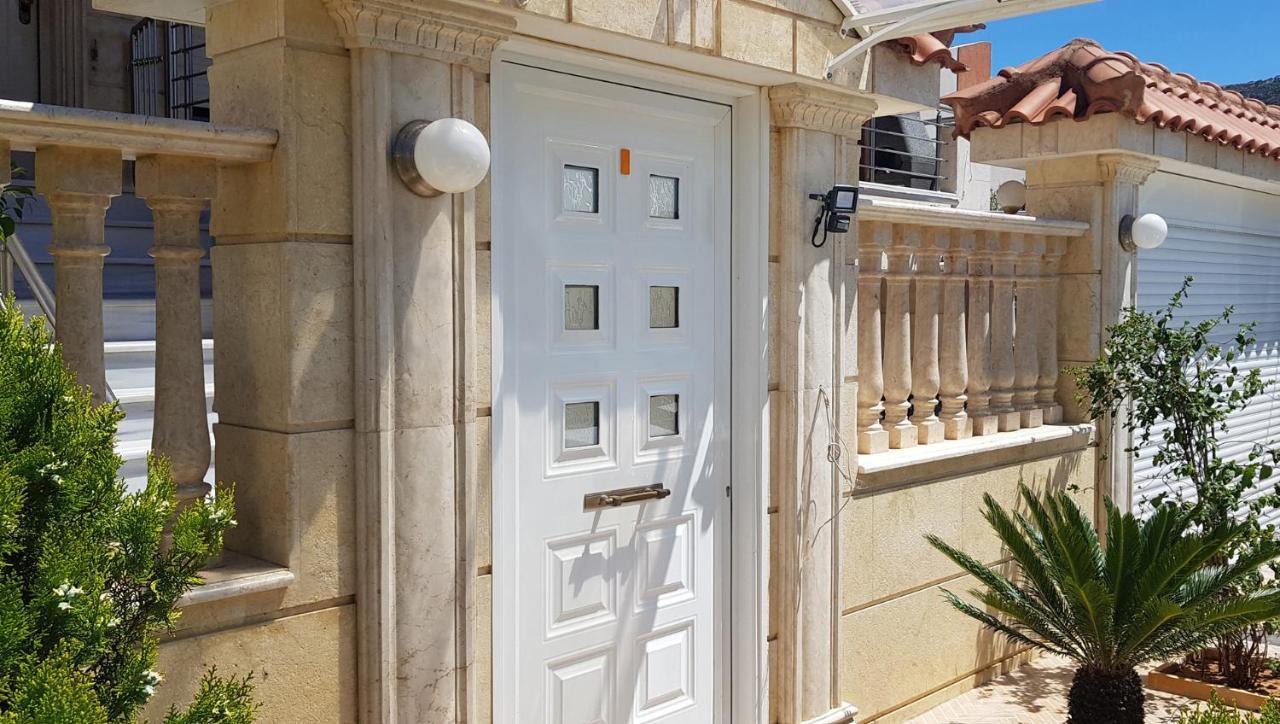 Renovated Lovely Apartment Near Airport & Sea Porto Rafti Bagian luar foto