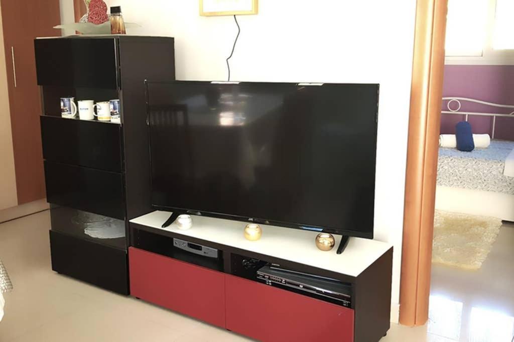 Renovated Lovely Apartment Near Airport & Sea Porto Rafti Bagian luar foto