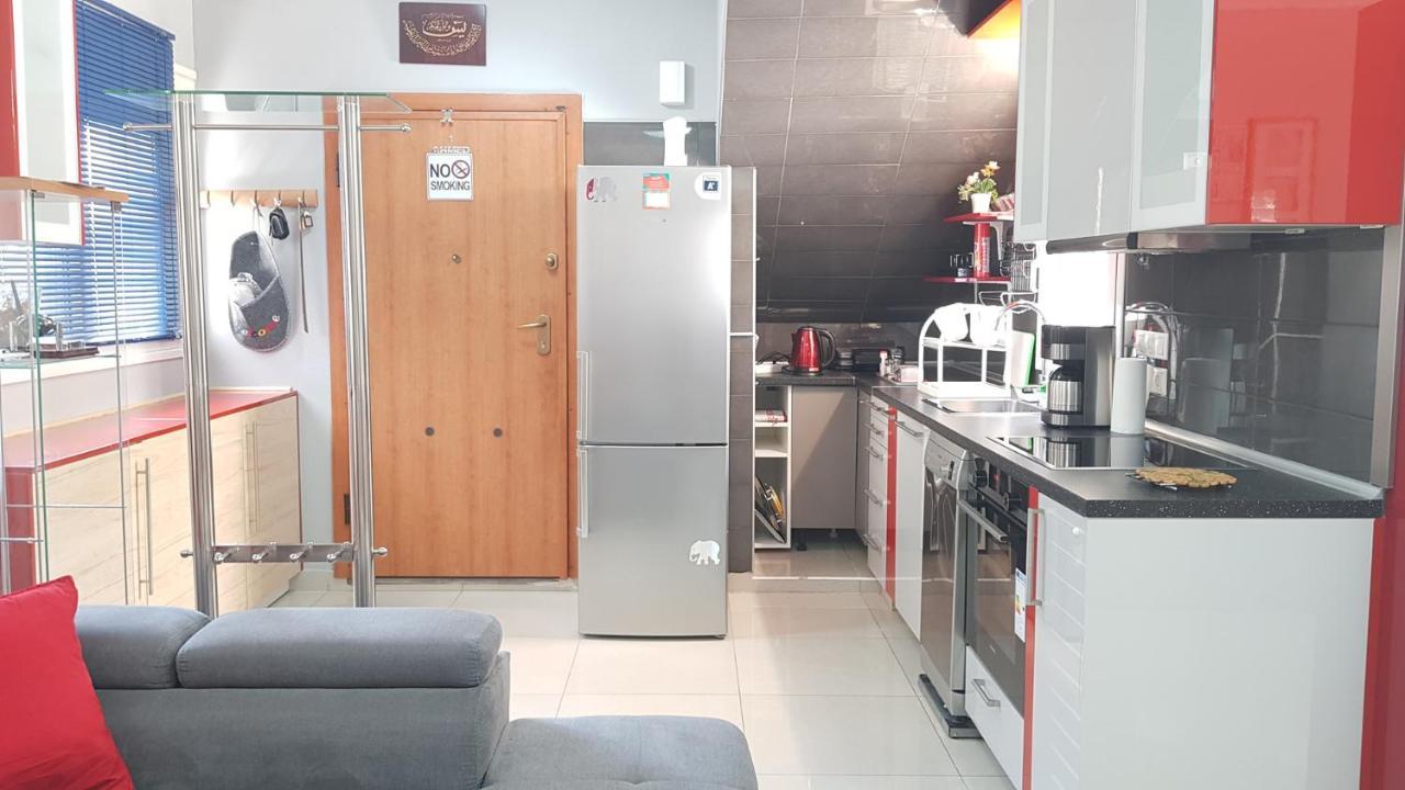 Renovated Lovely Apartment Near Airport & Sea Porto Rafti Bagian luar foto